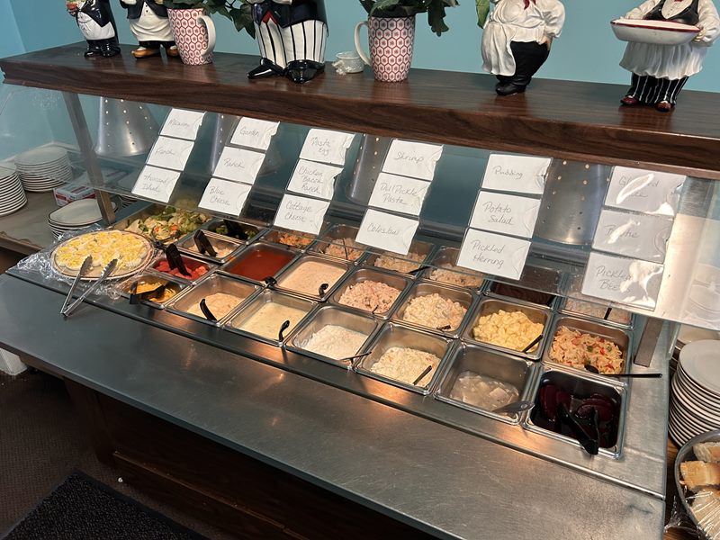 Del's Cafe interior